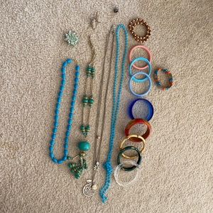 Lot sale of jewelry